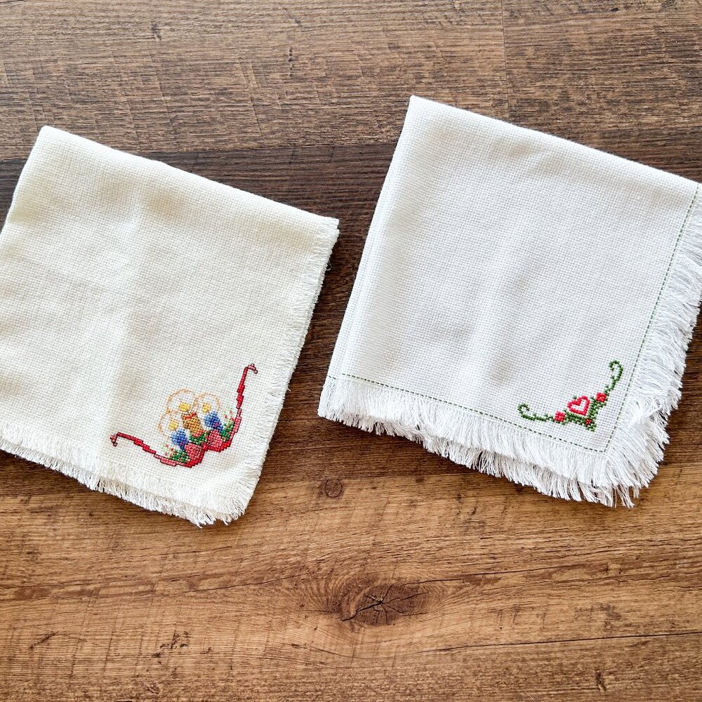 Vintage Set of 2 Counted Cross Napkins or Dresser Scarf, Vintage Linen, Handmade